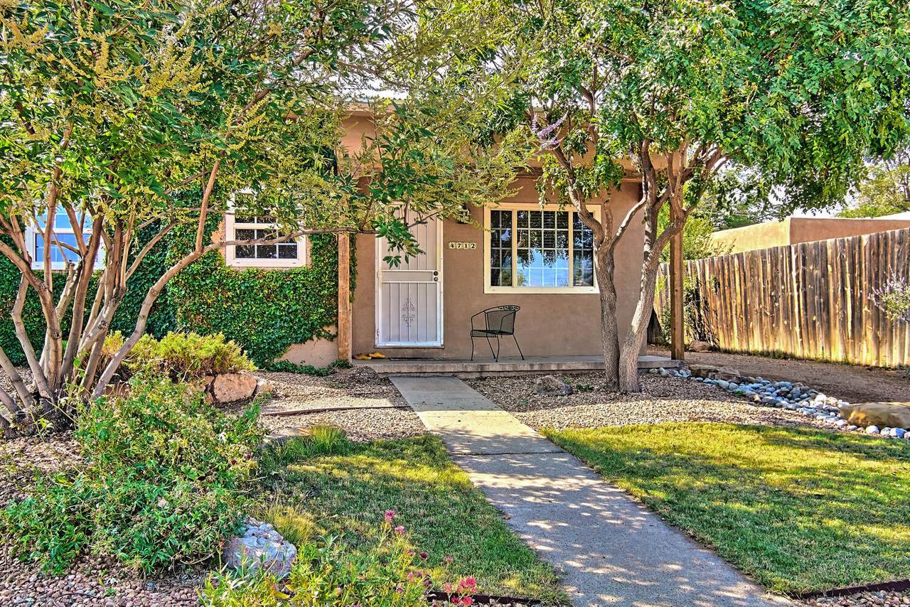4712 Pershing Avenue - Photo 1
