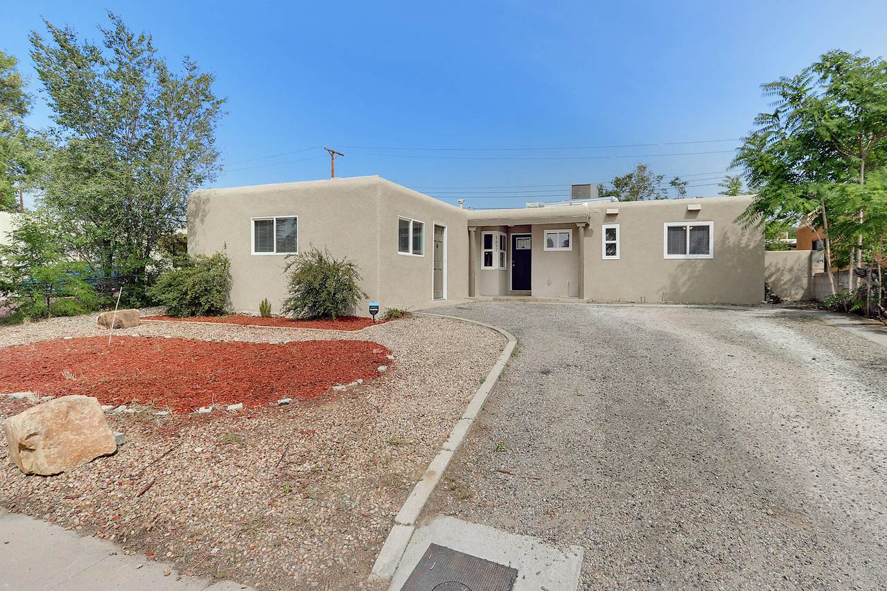 1622 Hoffman Drive - Photo 1