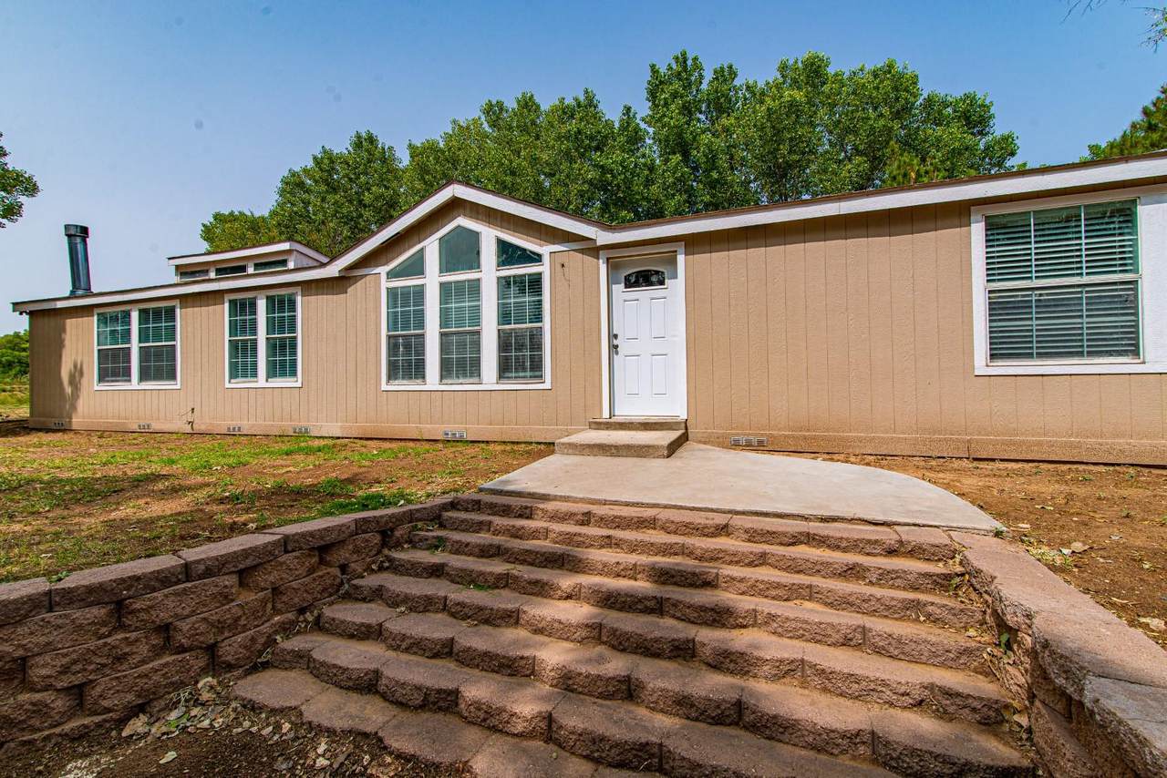 25 Sandia Drive - Photo 1