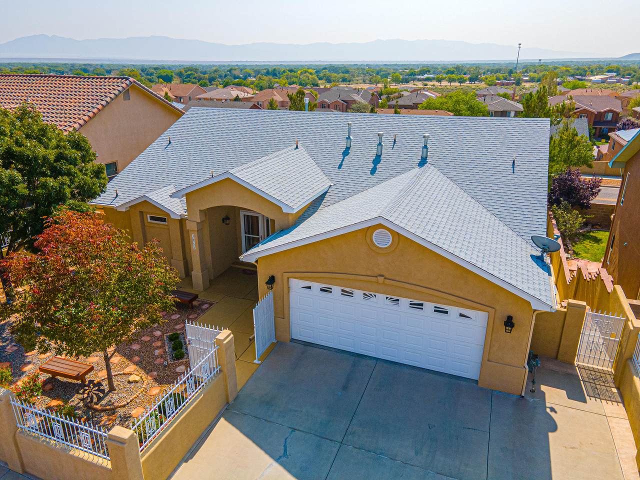 1061 Pinzon Street - Photo 1