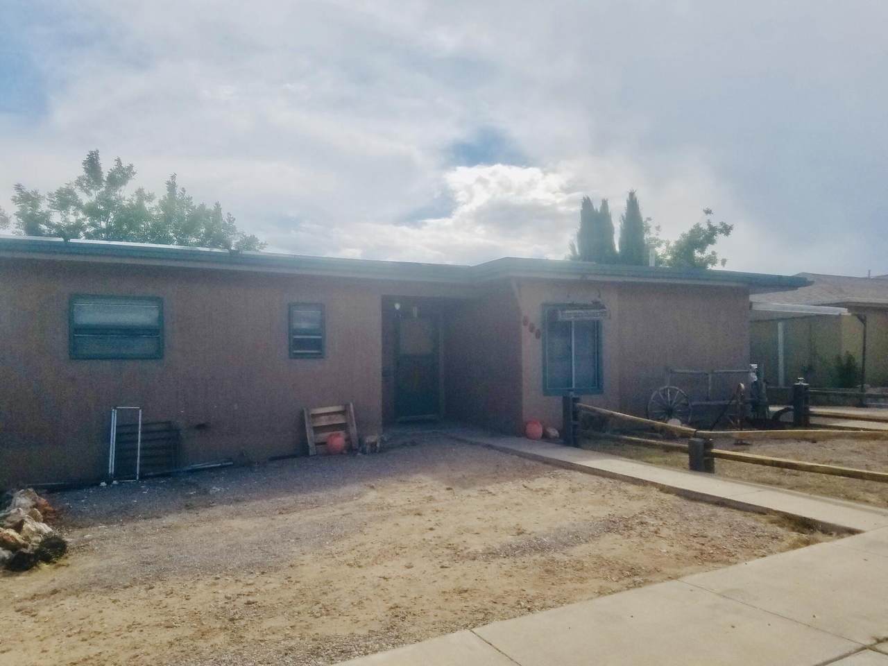 412 9TH Street - Photo 1