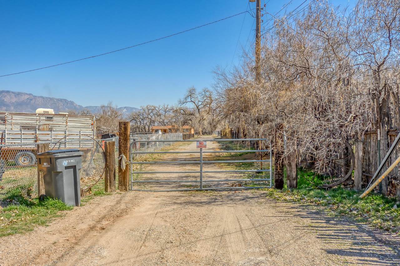 9624 Thomas Lane - Photo 1