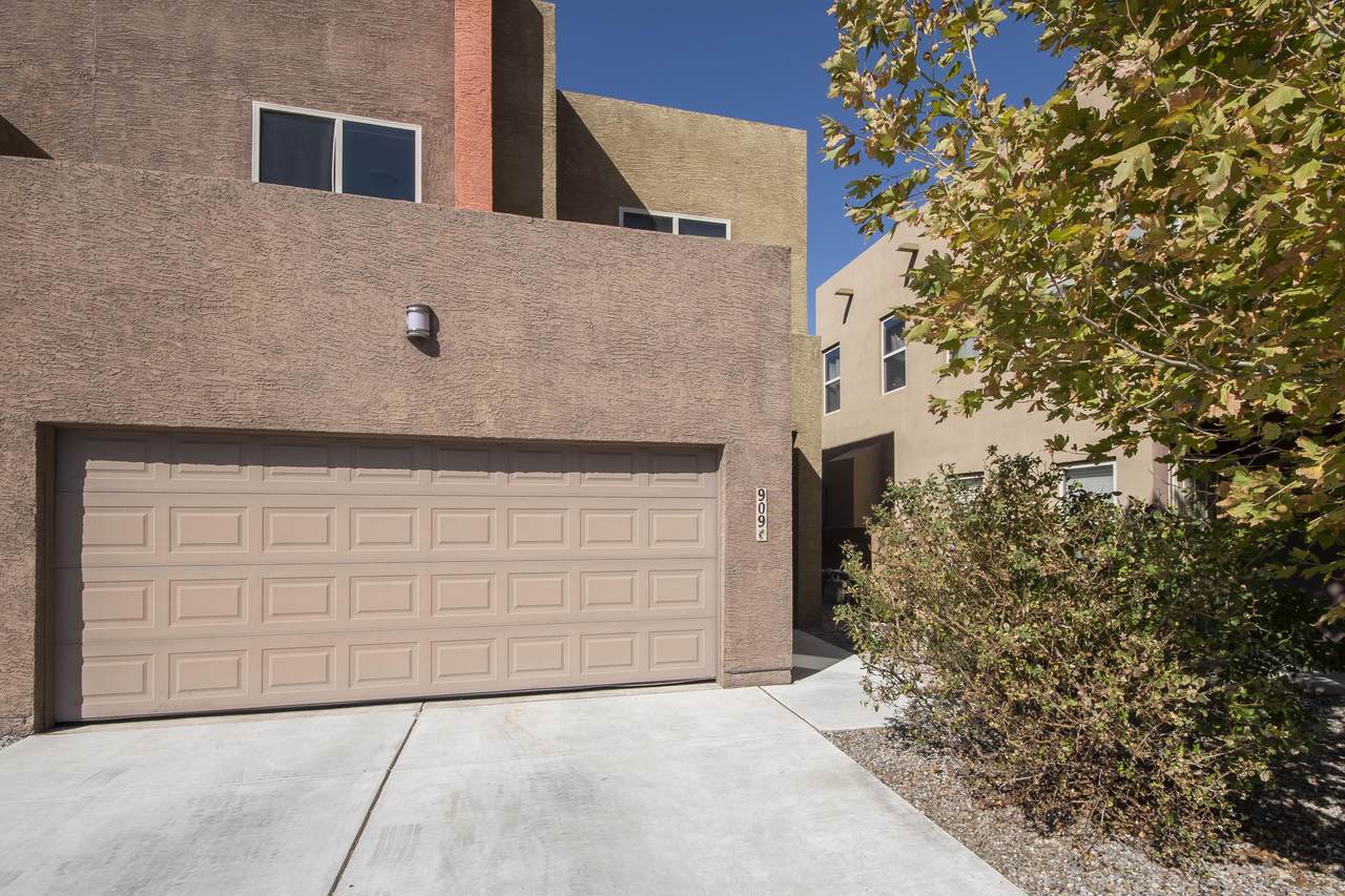 909 Tieran Court - Photo 1
