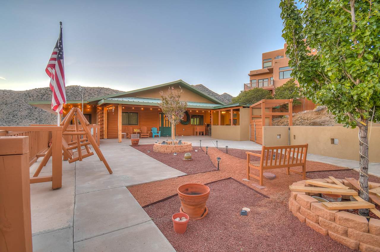 5 Circle Drive - Photo 1