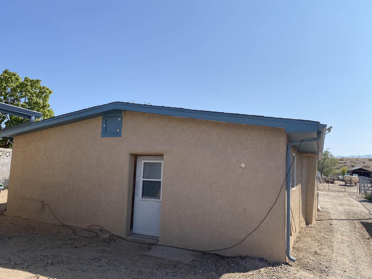 10150 Edith Boulevard - Photo 1