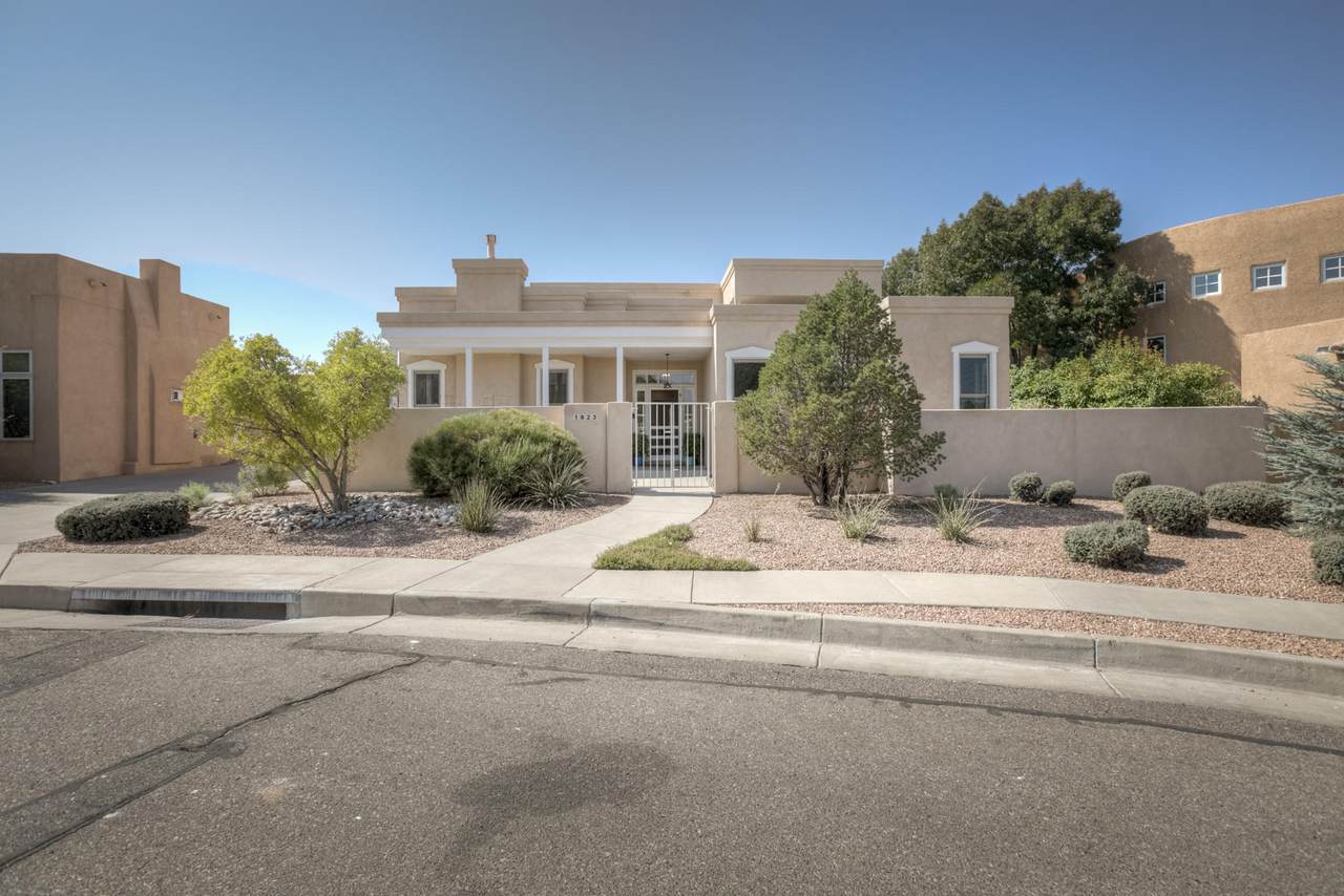 1823 Avenida Alturas - Photo 1