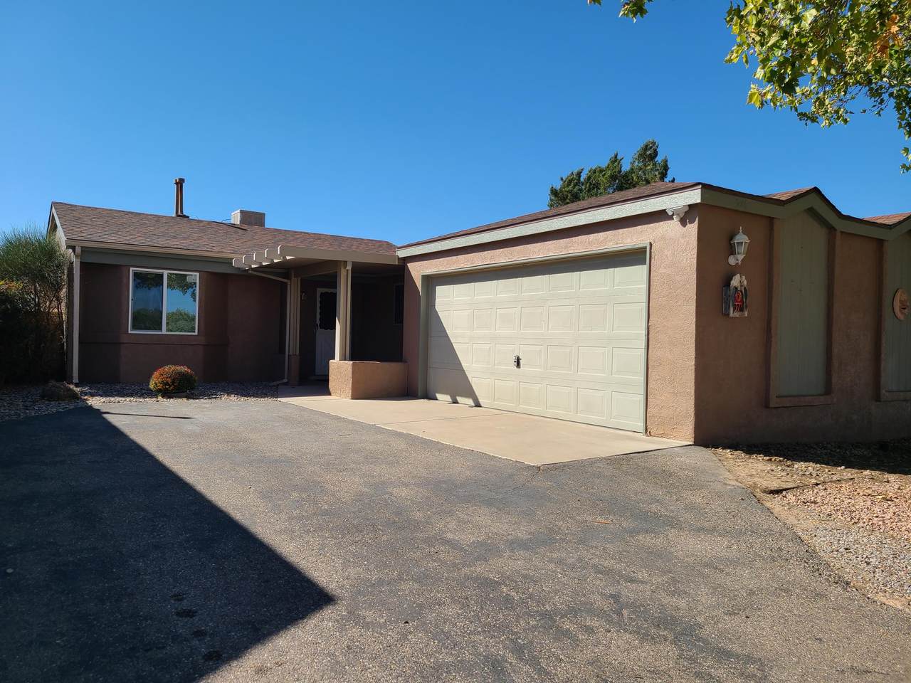 976 Harrison Drive - Photo 1