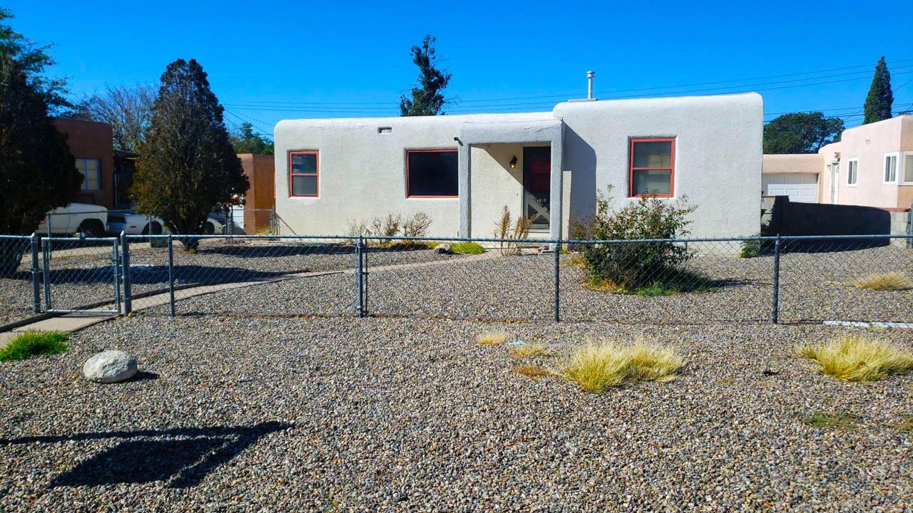 1817 Truman Street - Photo 1
