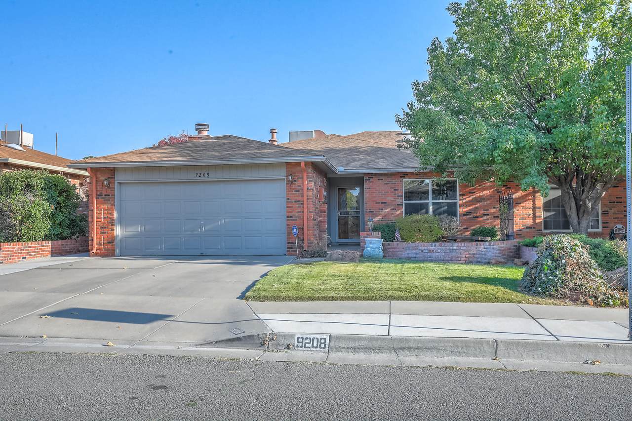 9208 Admiral Lowell Avenue - Photo 1