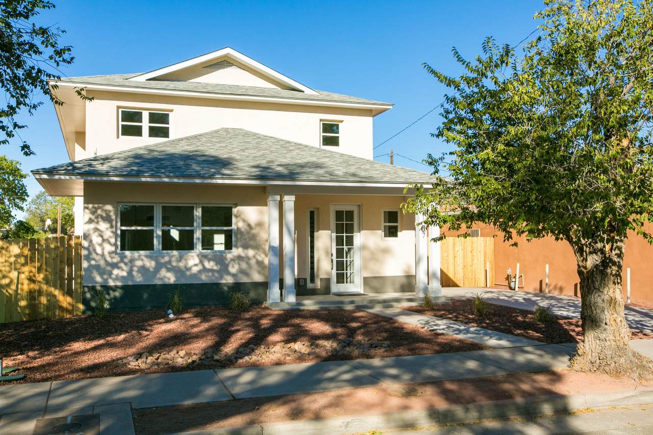 1027 Forrester Street - Photo 1