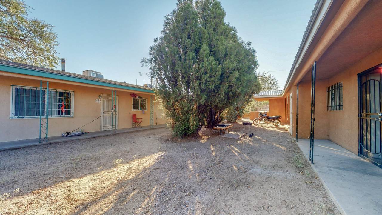 425 Grove Street - Photo 1