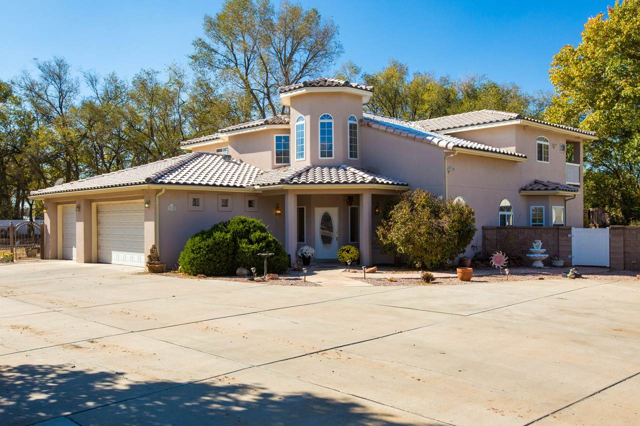 230 La Cienega Lane - Photo 1