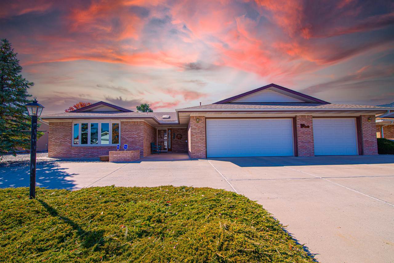 901 Lee Trevino Boulevard - Photo 1