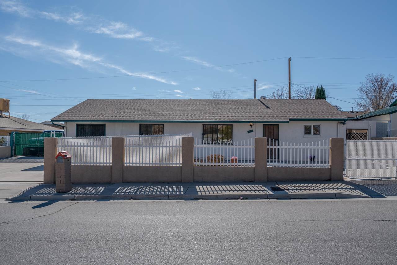 1301 Apodaca Street - Photo 1