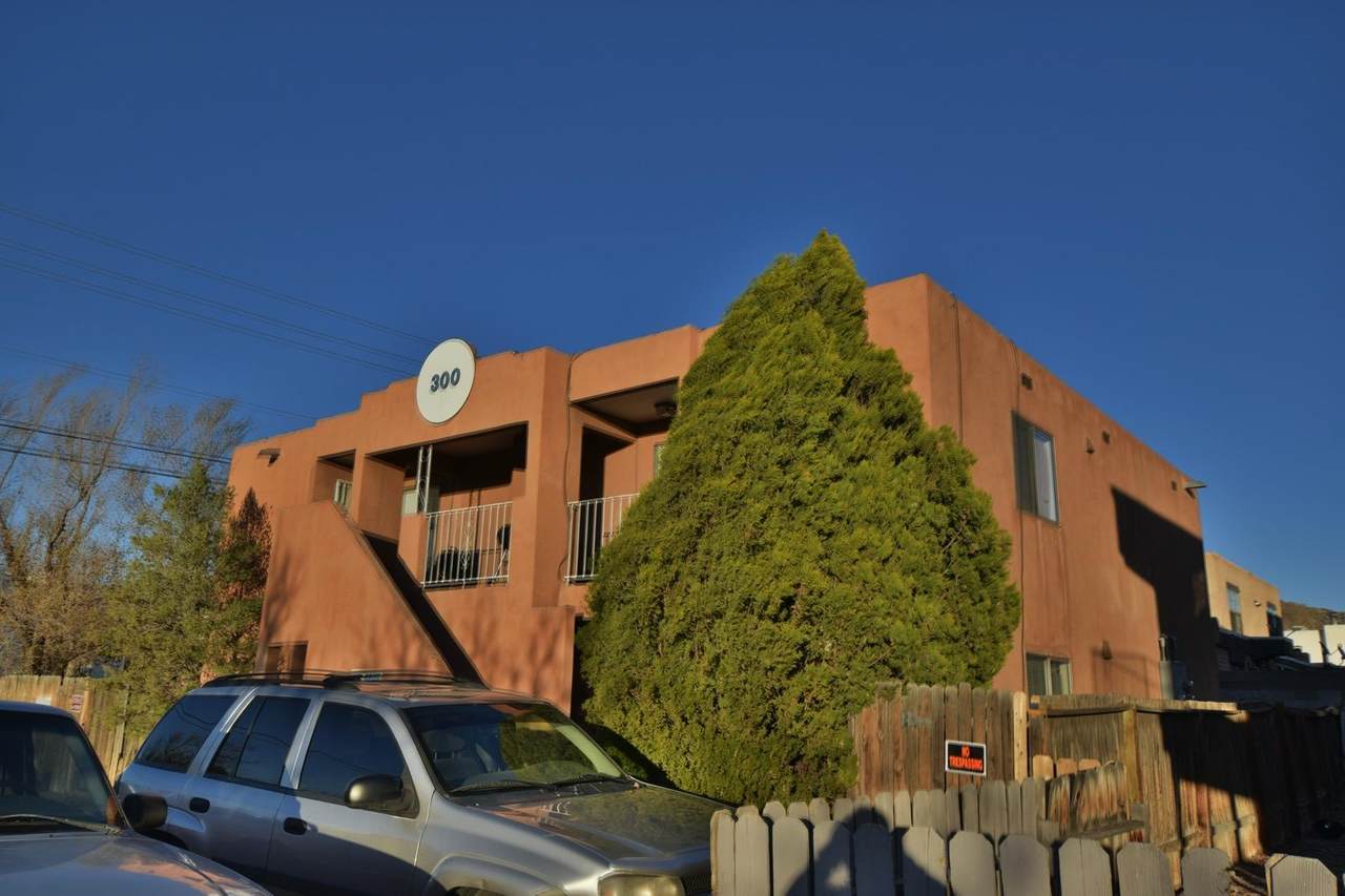 300 Whispering Sands Court - Photo 1