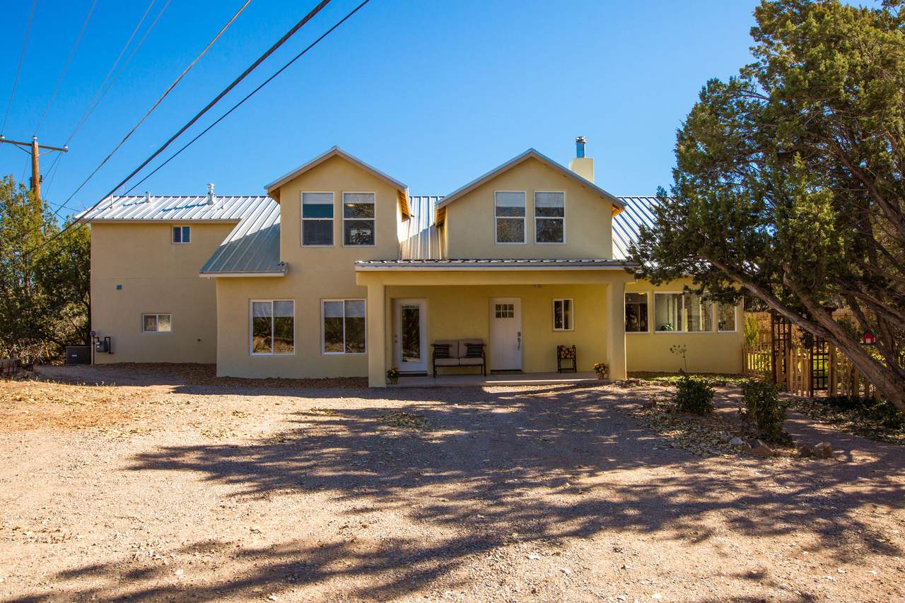 610 State Highway 165 - Photo 1