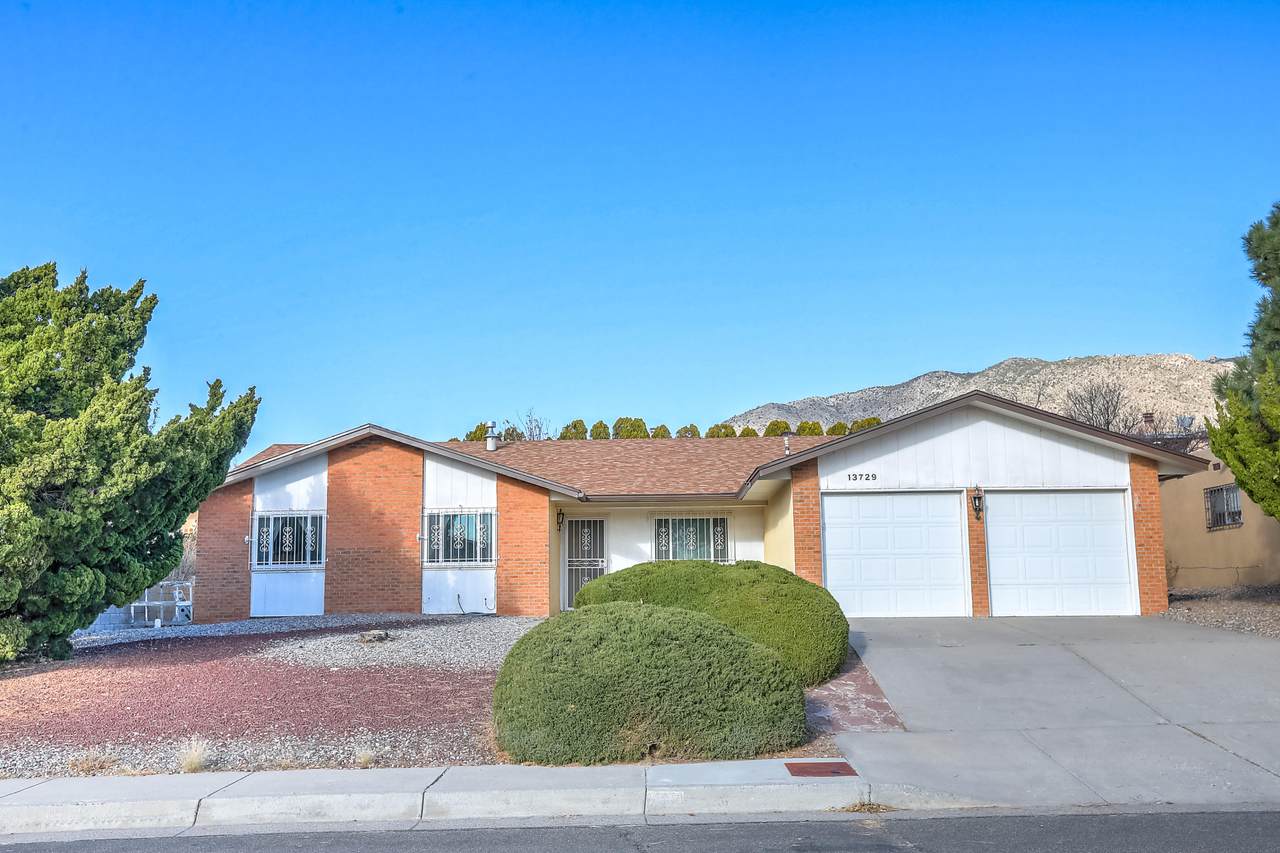 13729 Pruitt Drive - Photo 1