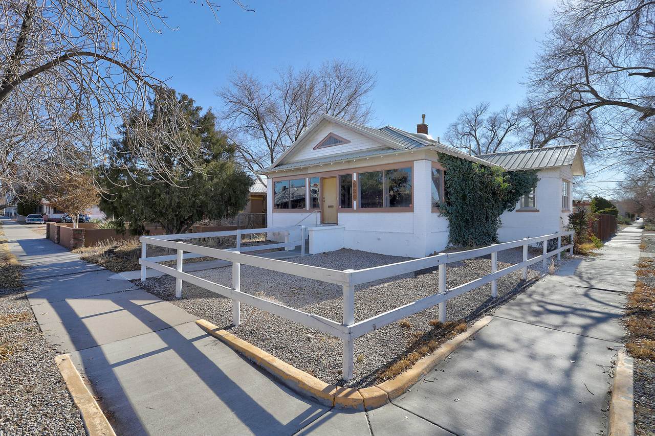 924 Silver Avenue - Photo 1