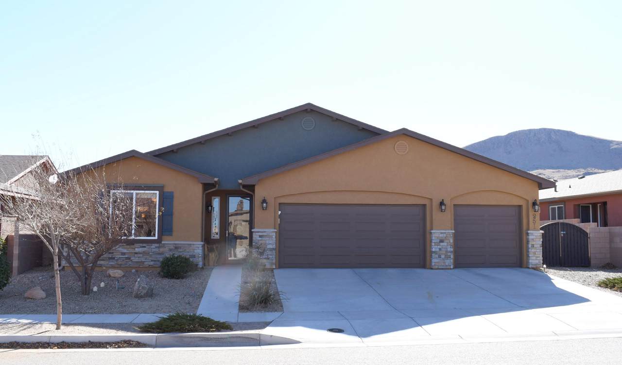 261 Rio Chama Circle - Photo 1