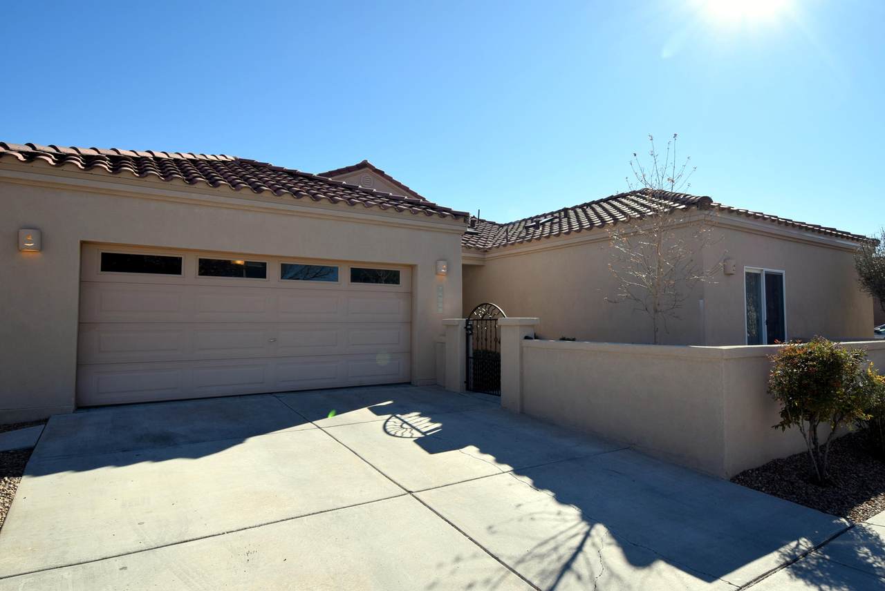4500 Summer Hill Lane - Photo 1