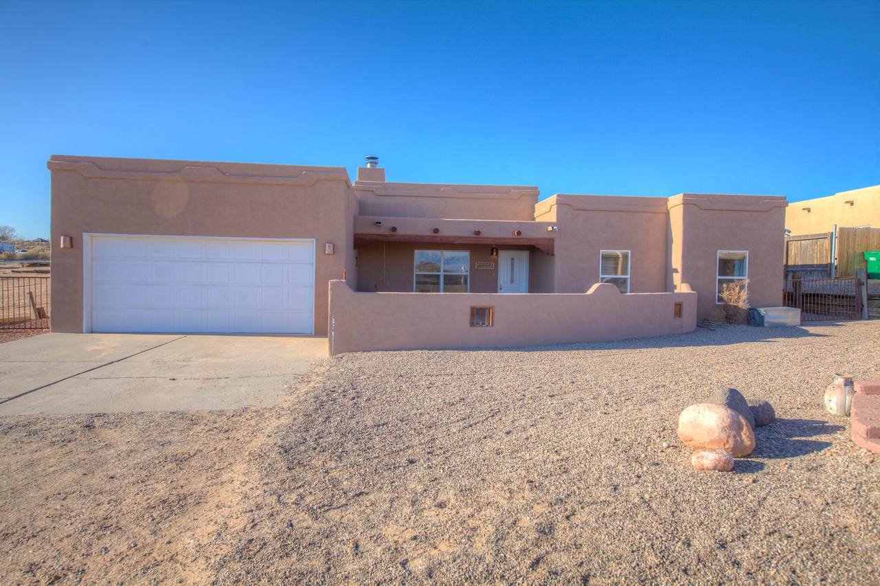 909 Acapulco Court - Photo 1
