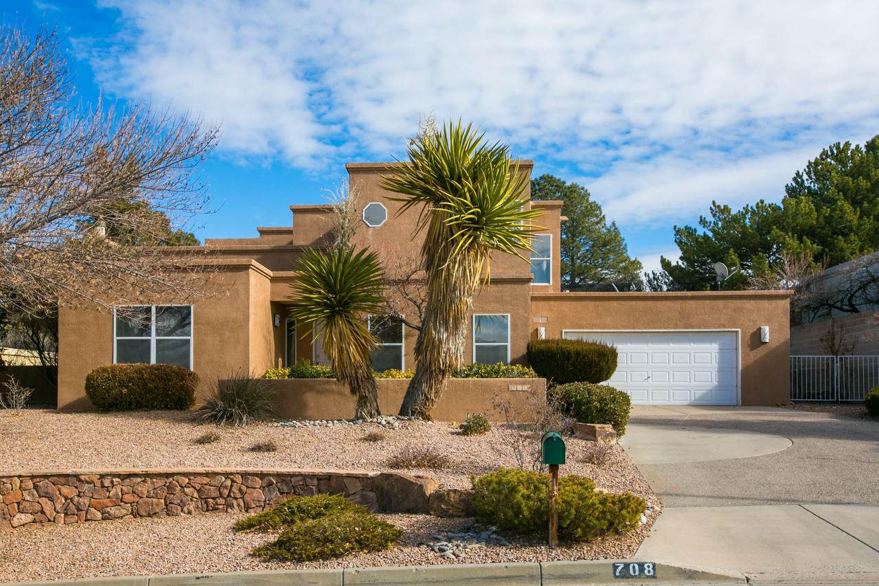 708 Kiva Drive - Photo 1