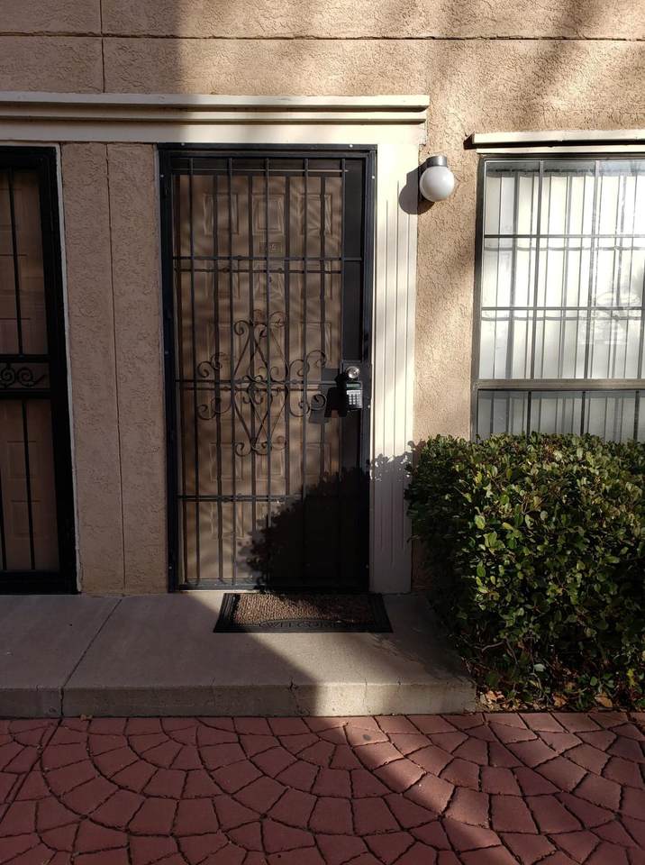 6041 Sequoia Road - Photo 1