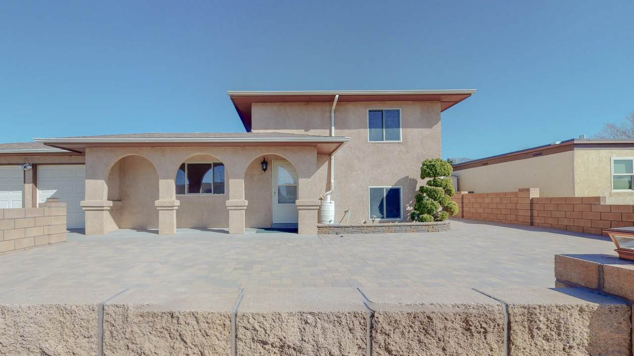 5516 Zambra Place - Photo 1