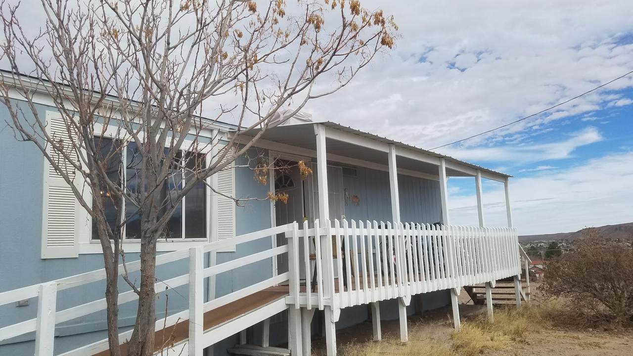 415 Locust Street - Photo 1