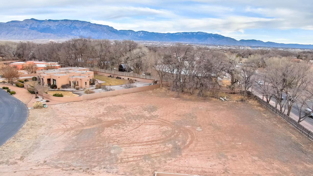 1108 Bona Terra Place - Photo 1