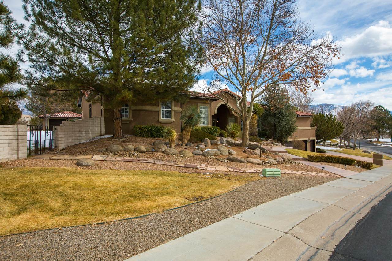 10021 Masters Drive - Photo 1