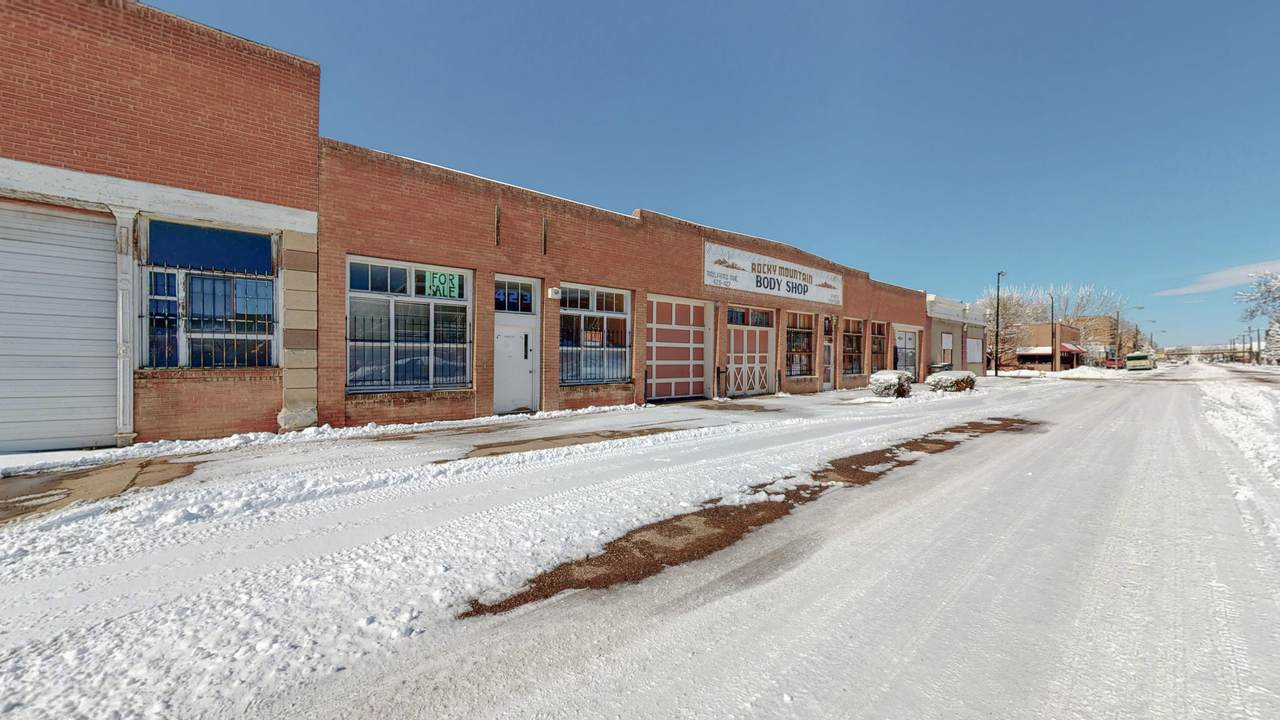423 Railroad Avenue - Photo 1