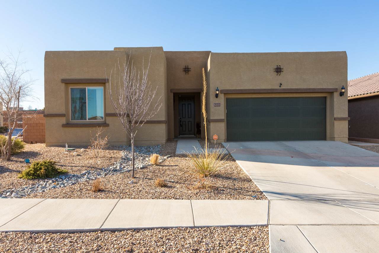 5001 Calle Parasol - Photo 1