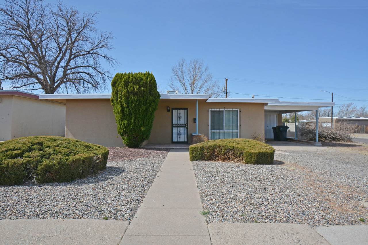 419 Adams Street - Photo 1