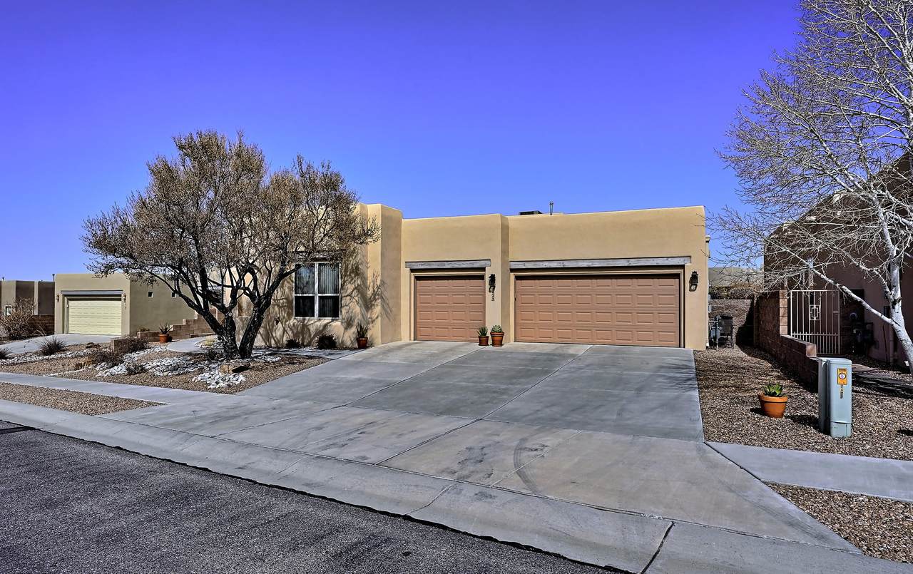 7423 Enchanted Sky Lane - Photo 1