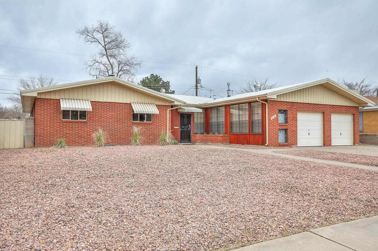 514 Palomas Drive - Photo 1