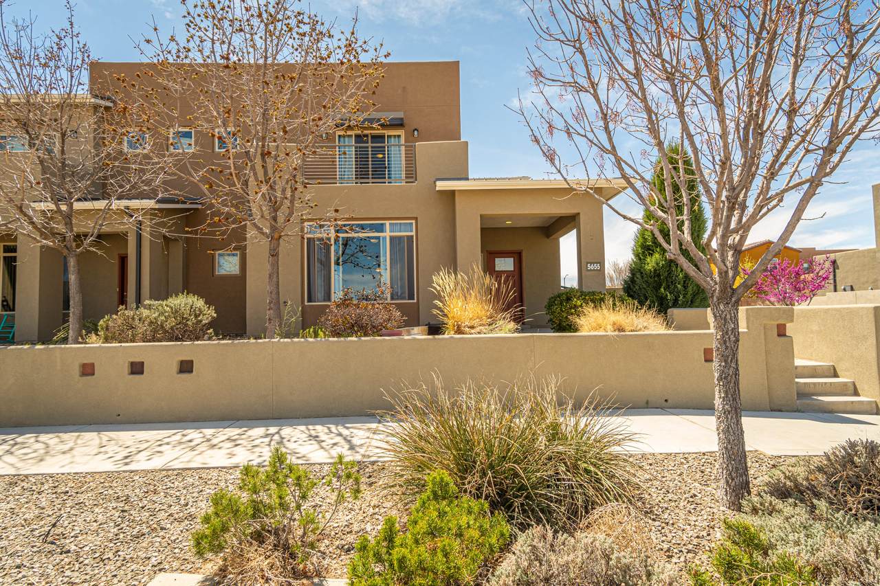 5655 University Boulevard - Photo 1