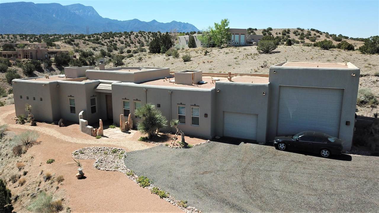 1 Coyote Road - Photo 1