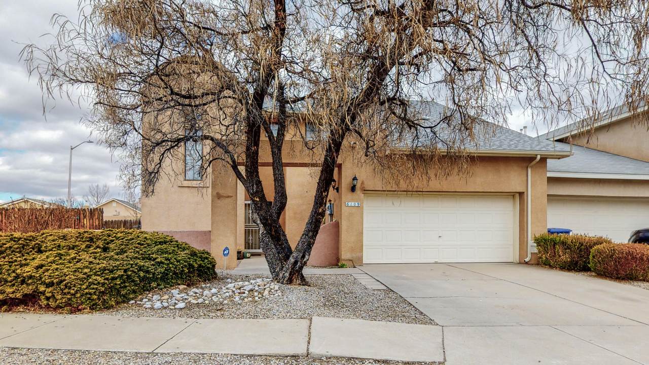 6109 Azuelo Avenue - Photo 1