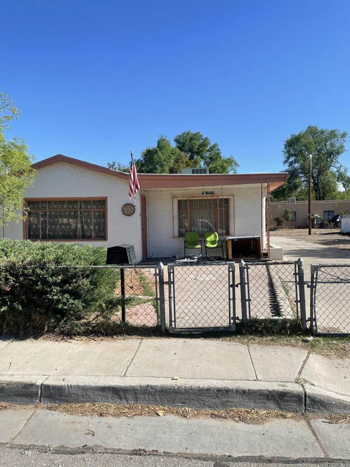 920 Pacific Avenue - Photo 1