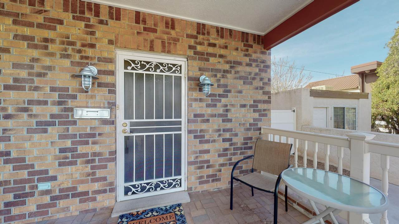 918 Kent Avenue - Photo 1