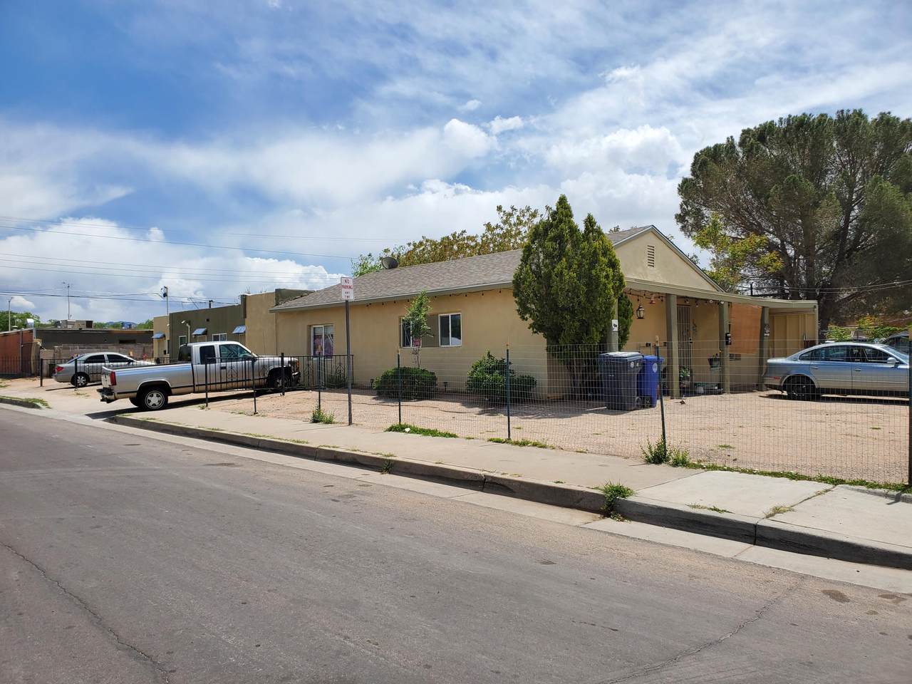 146 Wisconsin Street - Photo 1