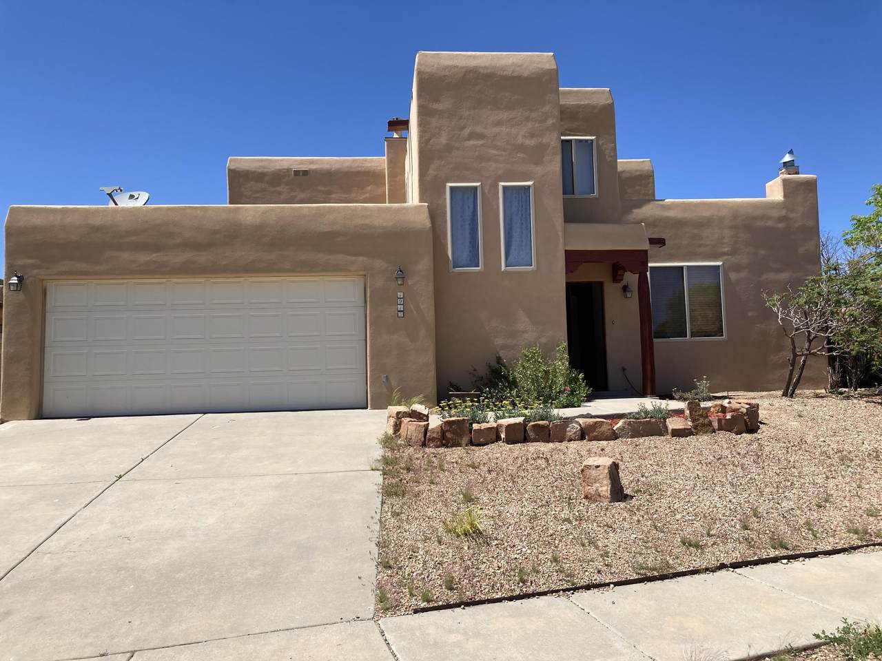 1915 Morris Place - Photo 1