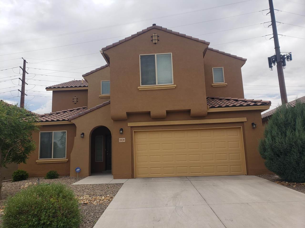 1820 Summer Breeze Drive - Photo 1