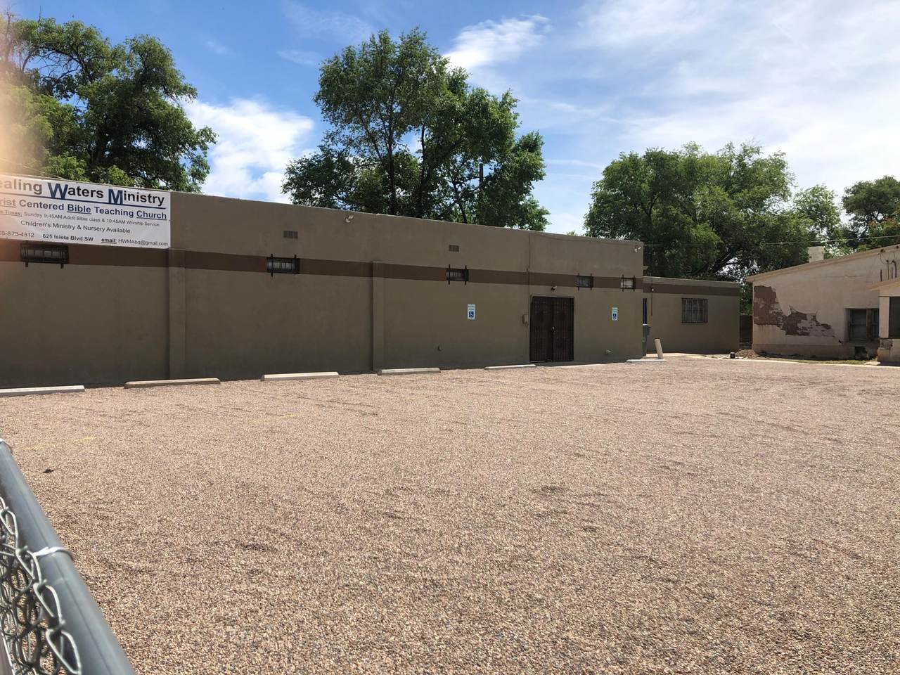 625 Isleta Boulevard - Photo 1
