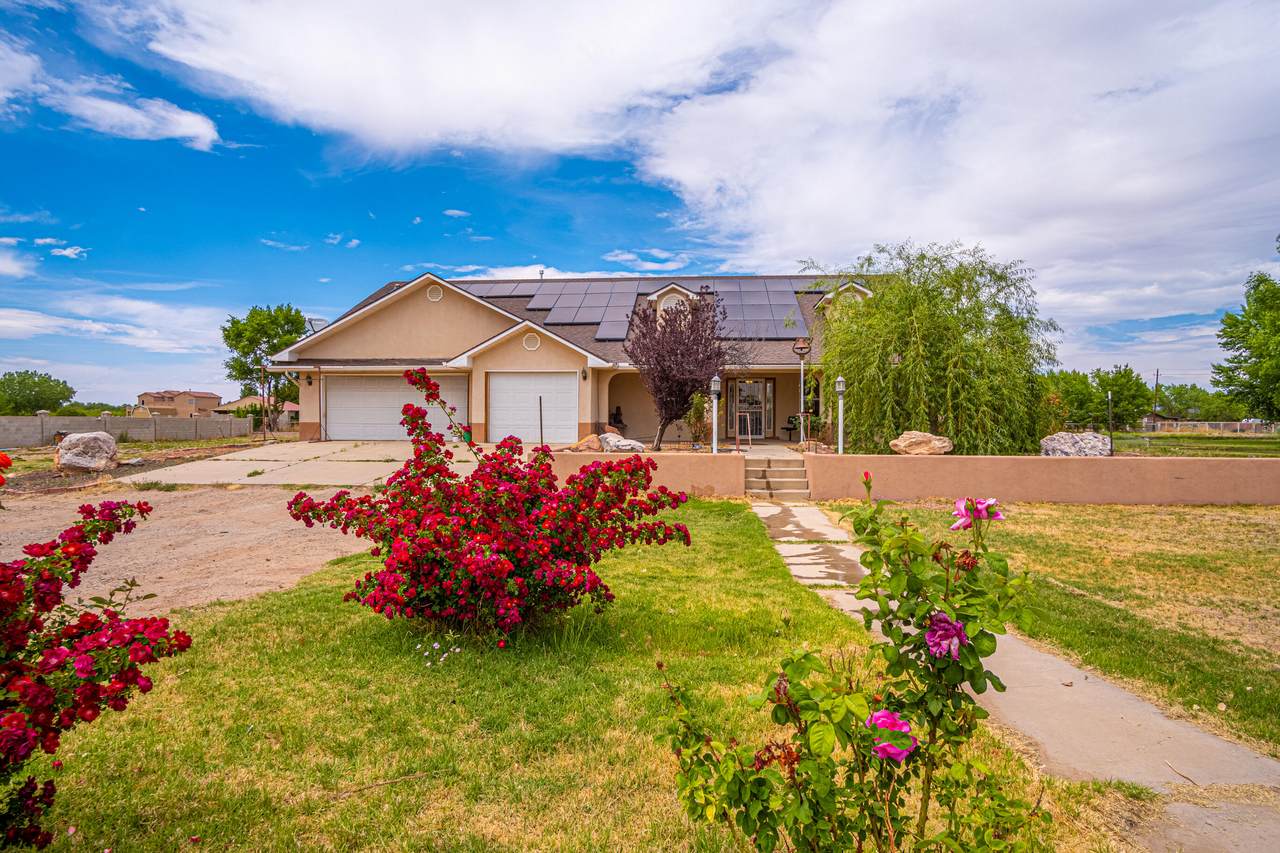 3 Sandia Road - Photo 1