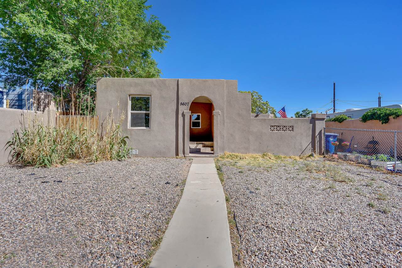 5607 Palm Avenue - Photo 1