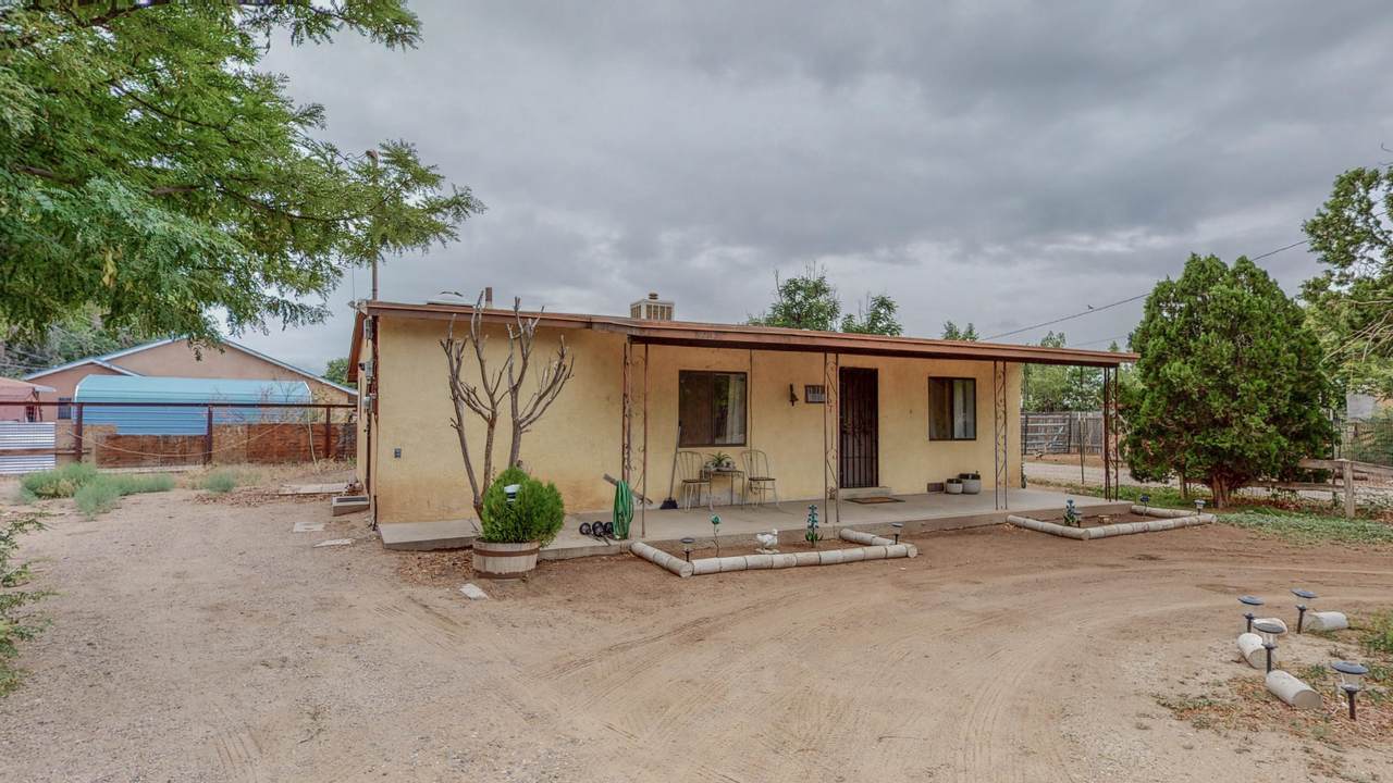 8202 Guadalupe Trail - Photo 1