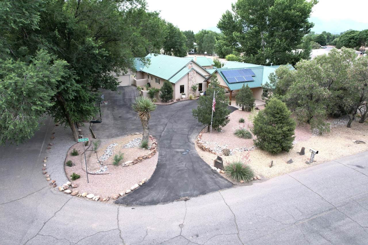 1739 Rusty Road - Photo 1