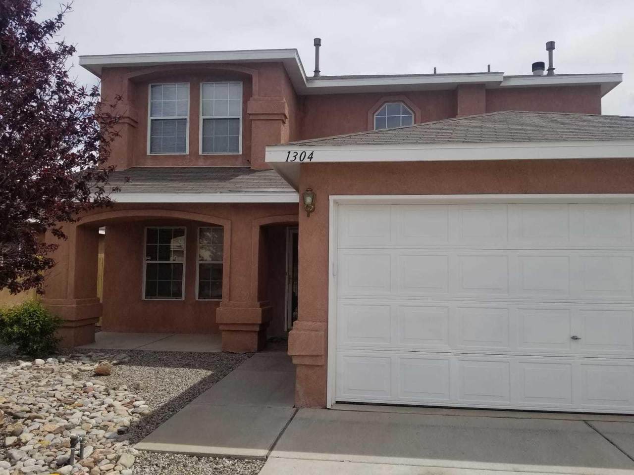 1304 Tanglewood Place - Photo 1